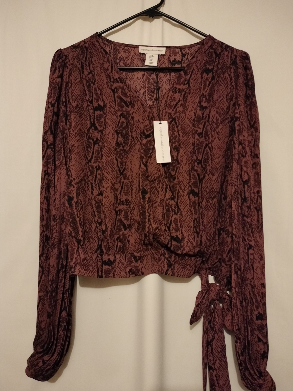 NWT Cupcakes and Cashmere Mauve Snake Print Wrap Crop Top Medium